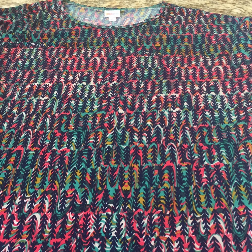Lularoe multicolor silky feel Irma size large
